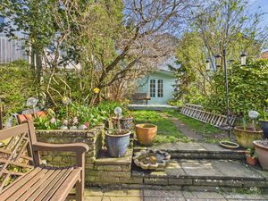 Photo 33- click for photo gallery